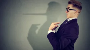 Difference Between Narcissism and NPD: Traits & Signs