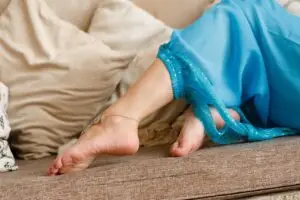 Restless Legs Syndrome: Causes, Symptoms & RLS Treatment